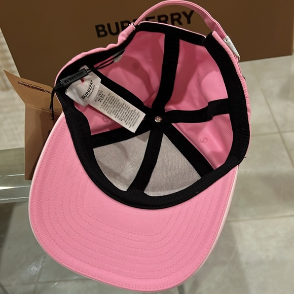 ???Authentic Burberry Bowling Burberry Horseperry  Motif Baseball Cap main image 6
